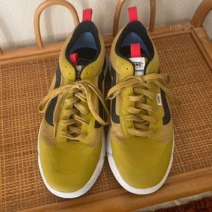 Men’s Vans ultra range ultra Cush sneaker size 12